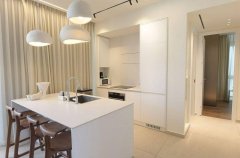 פנטהאוז AH 42 5