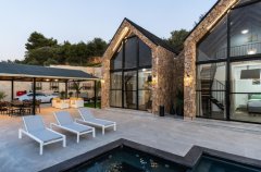 אחוזת מוריאנה 7