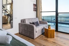 אחוזת מוריאנה 17