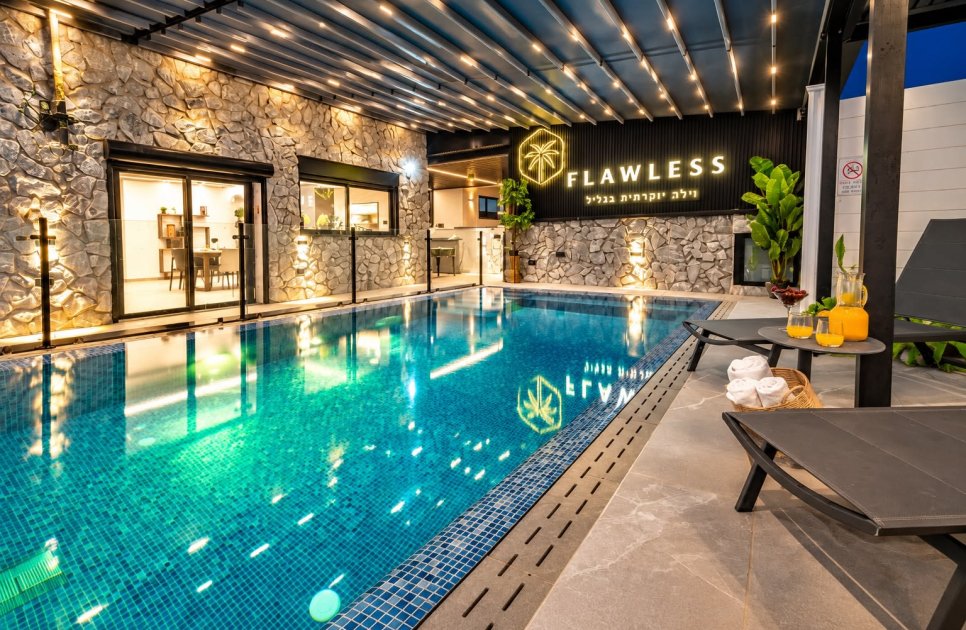 וילה פלואולס